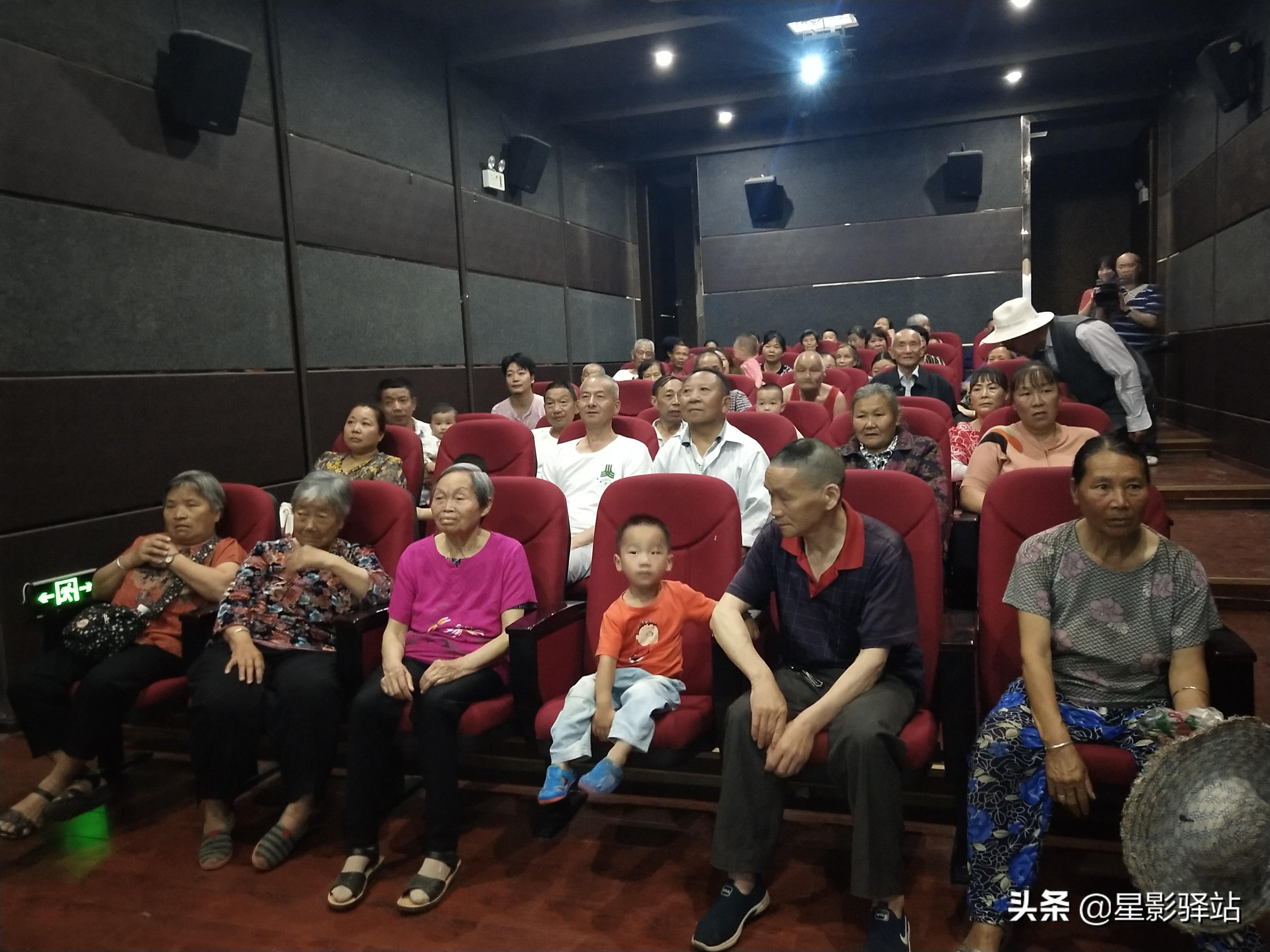 正版精準(zhǔn)資料全年免費(fèi),迅速解答問題_11