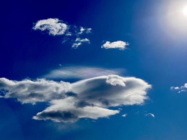 天空彩天下彩資料免費(fèi)，天空彩與天下彩資料大全，免費(fèi)獲取