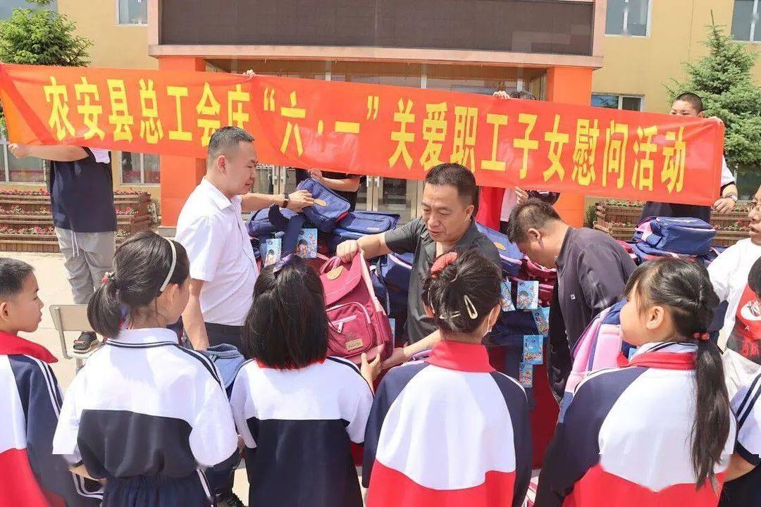 澳門天天開彩大全免費(fèi)十二生肖子什么？一探究竟，澳門天天開彩大全揭秘，十二生肖子詳解