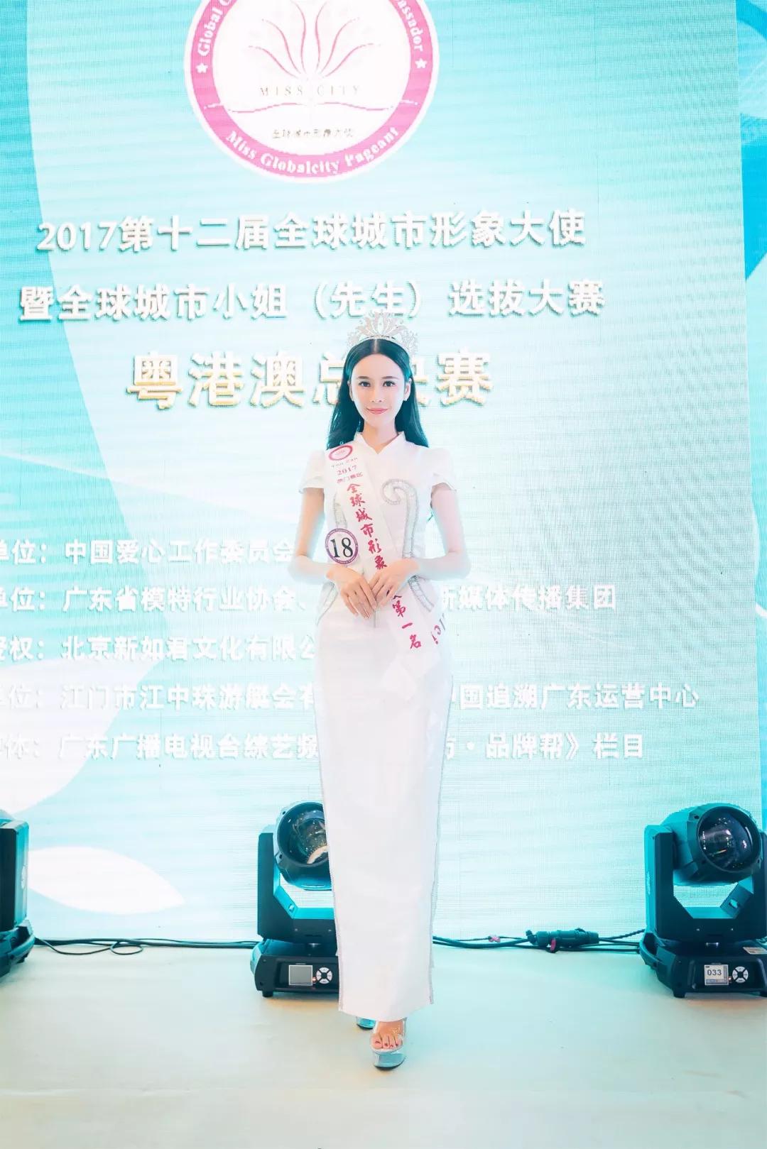 王中王精準(zhǔn)資料期期中澳門2025，一網(wǎng)打盡，揭秘未來(lái)之秘，揭秘澳門未來(lái)之秘，王中王精準(zhǔn)資料一網(wǎng)打盡，期期中預(yù)測(cè)（2025版）