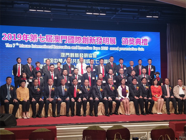 澳門(mén)一碼一肖一特一中是合法的嗎福州市小百禾搬，澳門(mén)一碼一肖一特一中是否合法？福州小百禾搬家探討真相