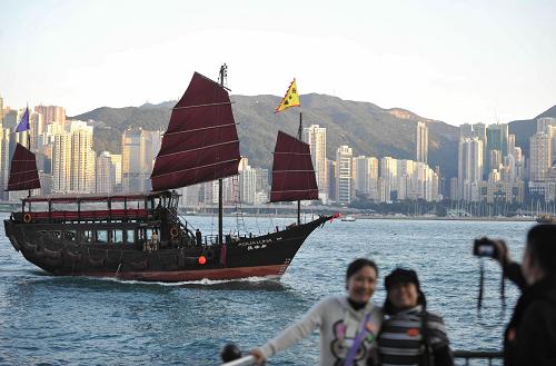 香港正版資料大全年免費(fèi)公開(kāi)，一網(wǎng)打盡最新信息，香港正版資料全年免費(fèi)公開(kāi)，最新信息一網(wǎng)打盡