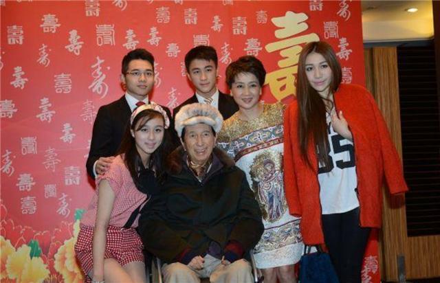 2004新澳門天天開好彩，揭秘澳門彩票，每日開獎背后的秘密