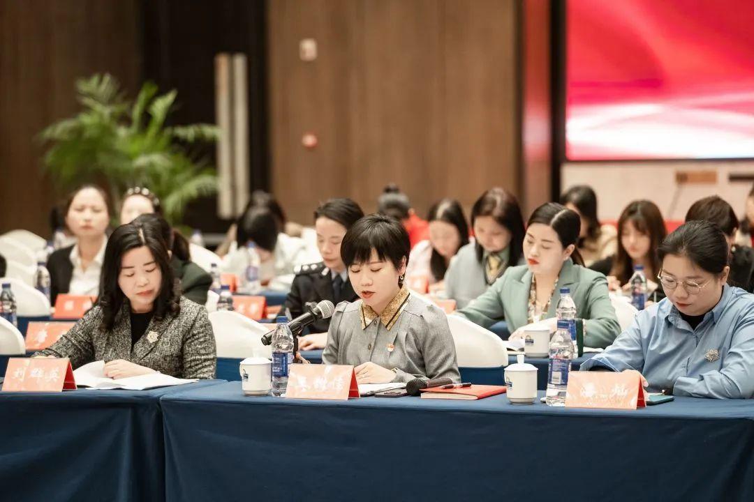 管家婆100期期中管家，管家婆100期期中管家全面解析