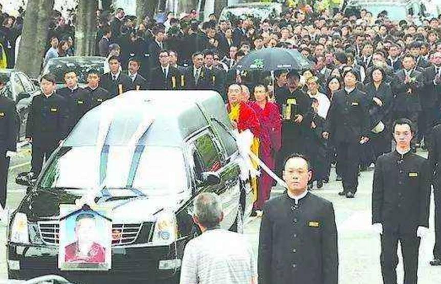 澳門六和彩資料查詢2025年，澳門六和彩資料查詢，預(yù)測2025年彩票走勢分析