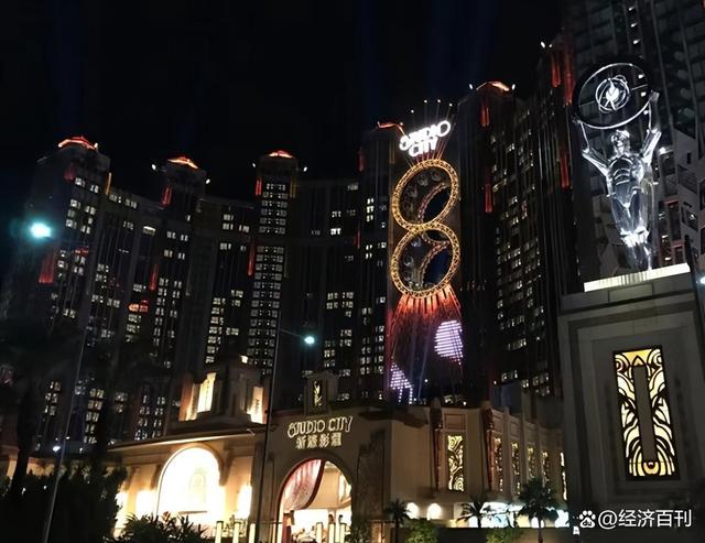 新澳門今宵九點(diǎn)三十分，繁華夜市的脈搏與活力，澳門夜市繁華脈搏，今宵九點(diǎn)三十分的活力四溢