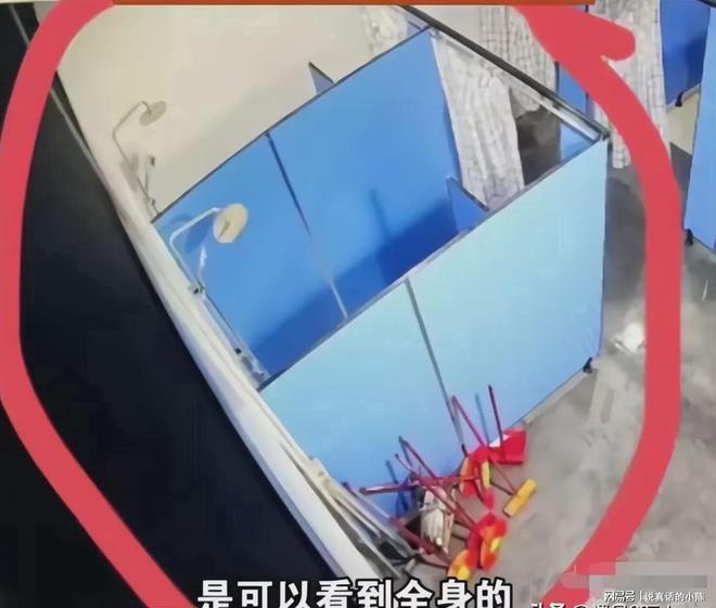 女子水上闖關(guān)木頭插入腿內(nèi) 景區(qū)回應(yīng)據(jù)報(bào)道，一名女子在參加水上闖關(guān)節(jié)目時(shí)，不慎被木頭插入腿內(nèi)。景區(qū)對此事件做出了回應(yīng)，以下是關(guān)于該事件的詳細(xì)信息及景區(qū)的回應(yīng)