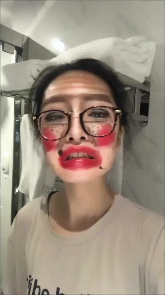 世界上沒有丑女人只有懶女人的意思世界上沒有丑女人，只有懶女人——深度解讀這一流行觀念的含義與啟示