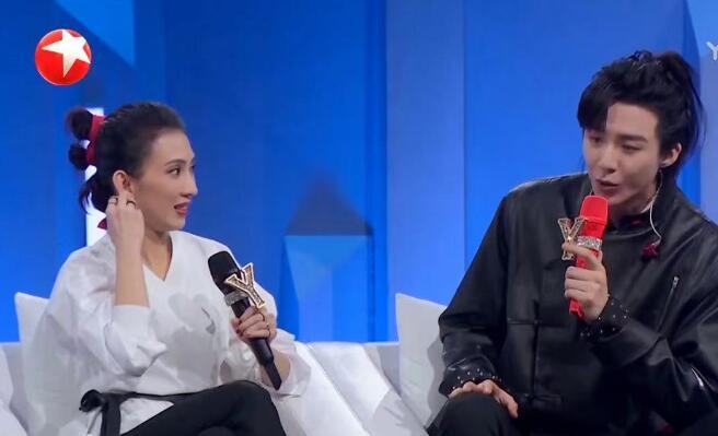 單依純無(wú)緣歌手冠軍淚灑現(xiàn)場(chǎng)單依純無(wú)緣歌手冠軍，淚灑現(xiàn)場(chǎng)——音樂(lè)路上的遺憾與成長(zhǎng)