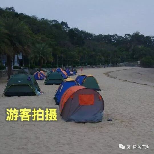 沙灘上搭帳篷沙灘上的帳篷生活，一場與大自然的親密接觸