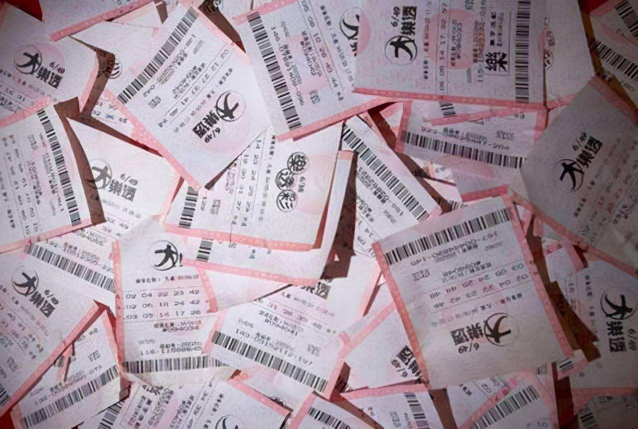 買14萬元彩票洗錢購買彩票并不能用于洗錢。洗錢是一種違法行為，指將犯罪或其他非法違法行為所獲得的違法收入，通過各種手段掩飾、隱瞞、轉(zhuǎn)化，使其在形式上合法化的行為。