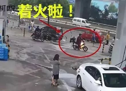 “外賣健身”突然火了外賣健身突然火了的原因可能有以下幾點