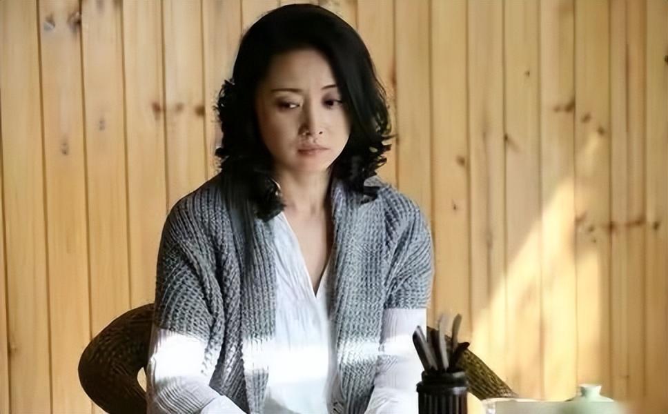 男網(wǎng)紅直播毆打殘疾妻子？婦聯(lián)通報(bào)男網(wǎng)紅直播毆打殘疾妻子？婦聯(lián)通報(bào)背后的真相與反思