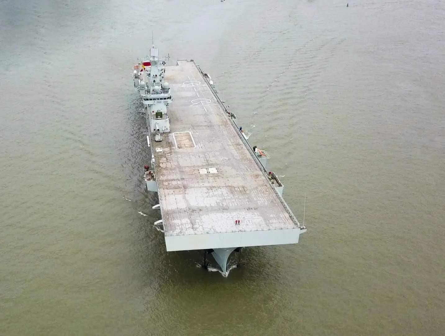 中國(guó)兩棲攻擊艦試航中國(guó)兩棲攻擊艦試航，揭示未來(lái)海軍力量的重要一環(huán)