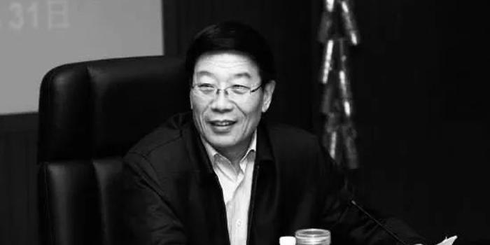 作家毛建軍因病逝世 享年67歲作家毛建軍因病逝世，享年67歲，緬懷文學(xué)巨匠的傳奇人生