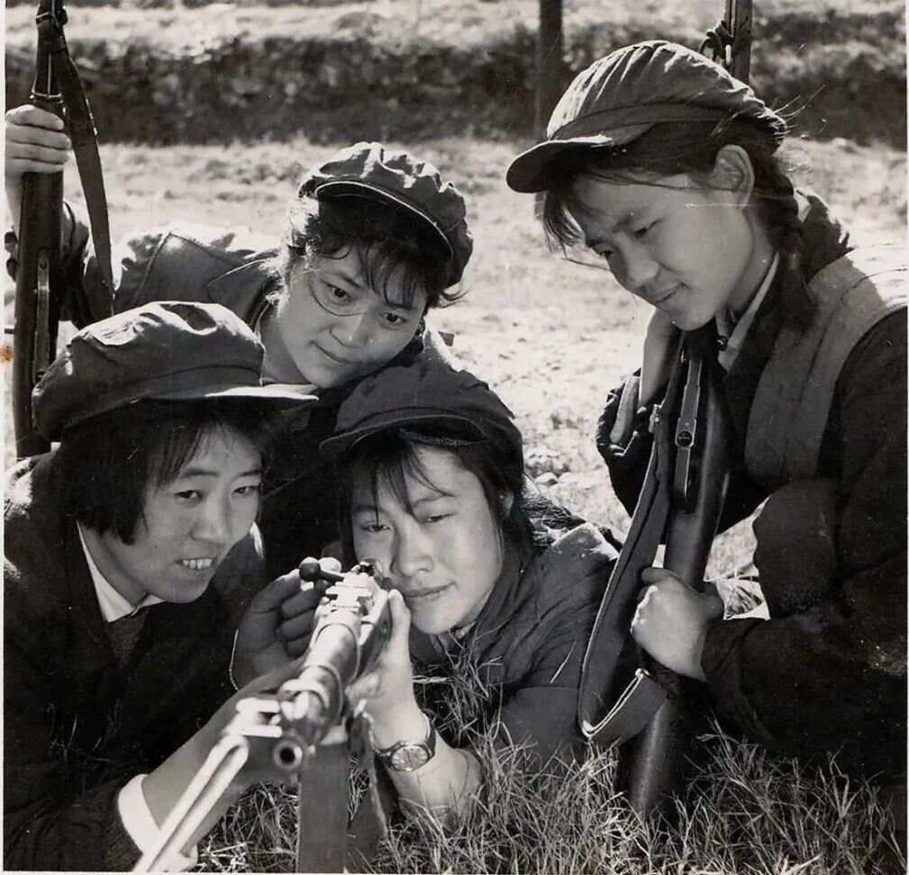 中國女民兵太颯了中國女民兵的風采，英勇颯爽，令人贊嘆