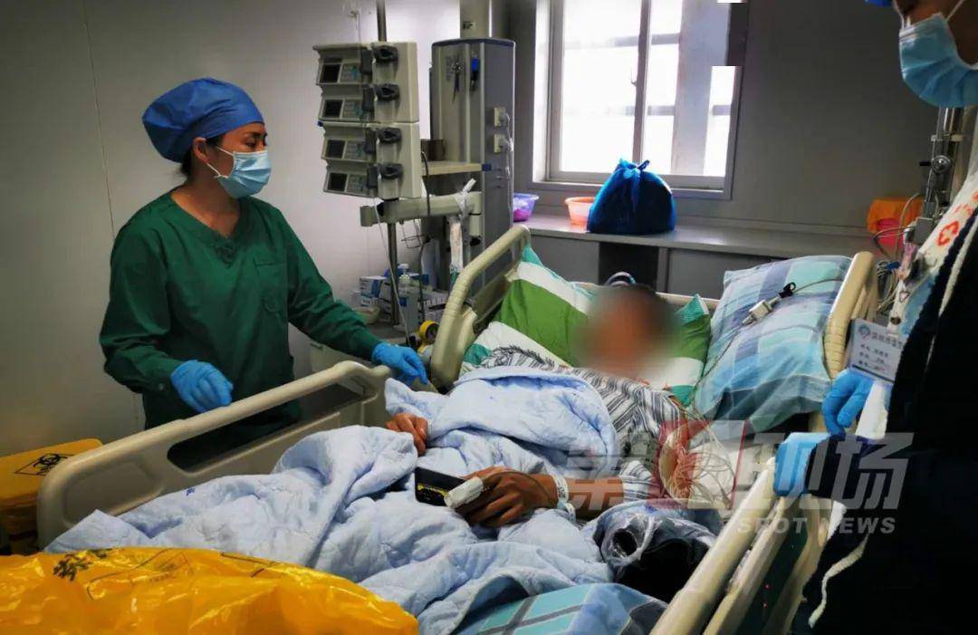 光腳踩到死魚進(jìn)ICU光腳踩到死魚引發(fā)嚴(yán)重病癥，ICU緊急救治揭秘