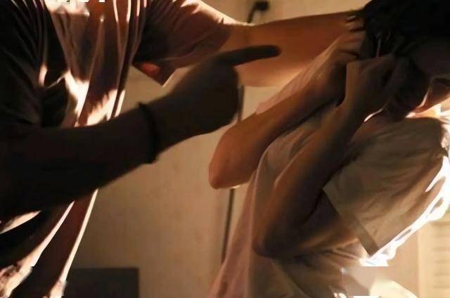 河北一男子家暴妻子致死？警方介入河北一男子家暴妻子致死，警方迅速介入