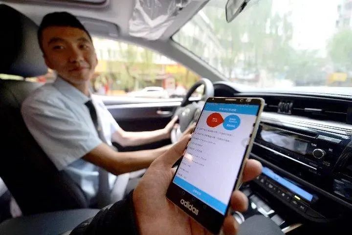 一口價(jià)網(wǎng)約車不能提前下車嗎關(guān)于一口價(jià)網(wǎng)約車能否提前下車的問(wèn)題，不同網(wǎng)約車平臺(tái)可能有不同的規(guī)定。