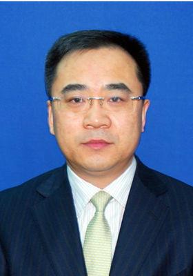 “00后”任550億市值公司總經(jīng)理關(guān)于一位00后擔(dān)任一家市值高達(dá)550億的公司總經(jīng)理的情況，我們可以從多個角度來分析這一現(xiàn)象。