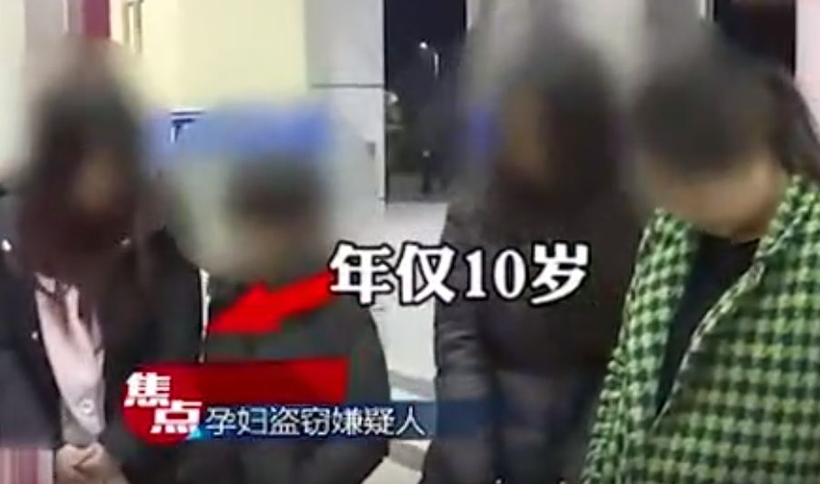 女顧客在星巴克辱罵店員近10分鐘女顧客在星巴克辱罵店員長(zhǎng)達(dá)近十分鐘，事件背后的反思與啟示