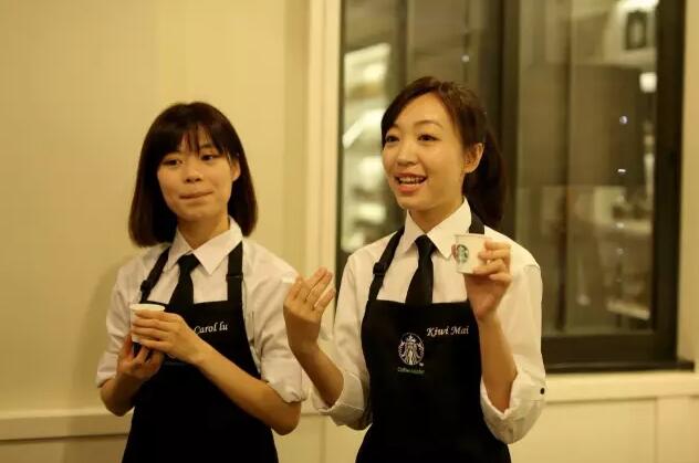 星巴克店員態(tài)度關(guān)于星巴克店員的態(tài)度，這可能會(huì)因地區(qū)、門店、個(gè)人等因素而有所不同。總體來(lái)說(shuō)，星巴克作為一個(gè)知名的連鎖咖啡品牌，一直在努力為其顧客提供優(yōu)質(zhì)的服務(wù)，因此大多數(shù)時(shí)候，店員的態(tài)度應(yīng)該是友好和專業(yè)的。