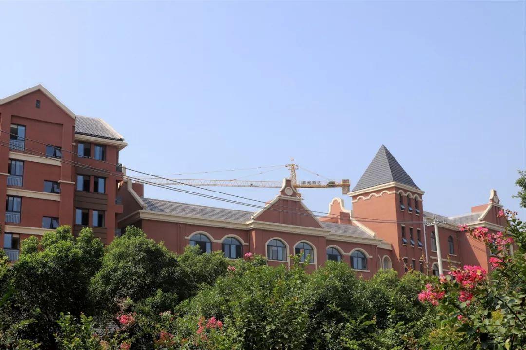徐州醫(yī)科大學(xué)鄭駿年簡歷徐州醫(yī)科大學(xué)鄭駿年簡歷——一位醫(yī)學(xué)領(lǐng)域的杰出人才