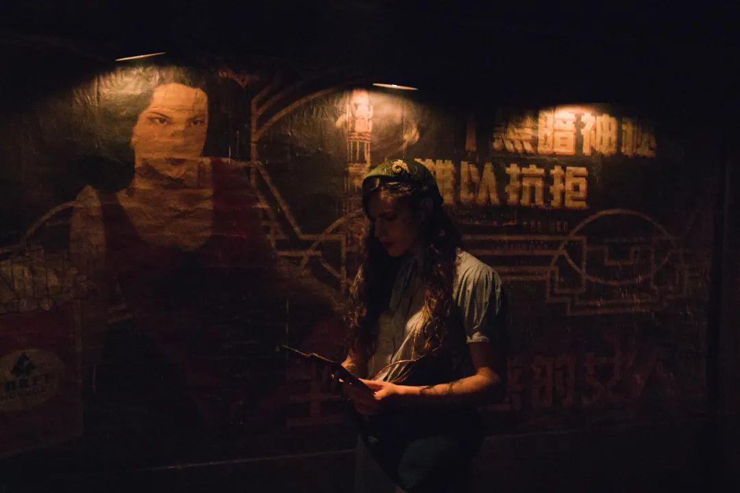 高速戴恐怖面具嚇人?系外籍老師外籍老師高速戴恐怖面具嚇人，文化交融下的獨(dú)特體驗(yàn)