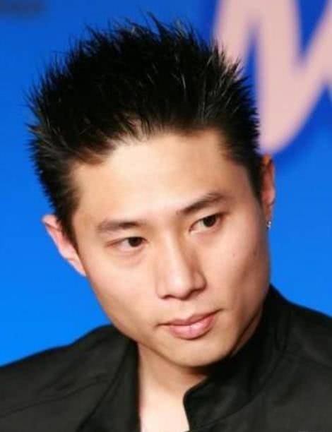 42歲知名男星揭秘，42歲知名男星的魅力人生與事業(yè)騰飛之路
