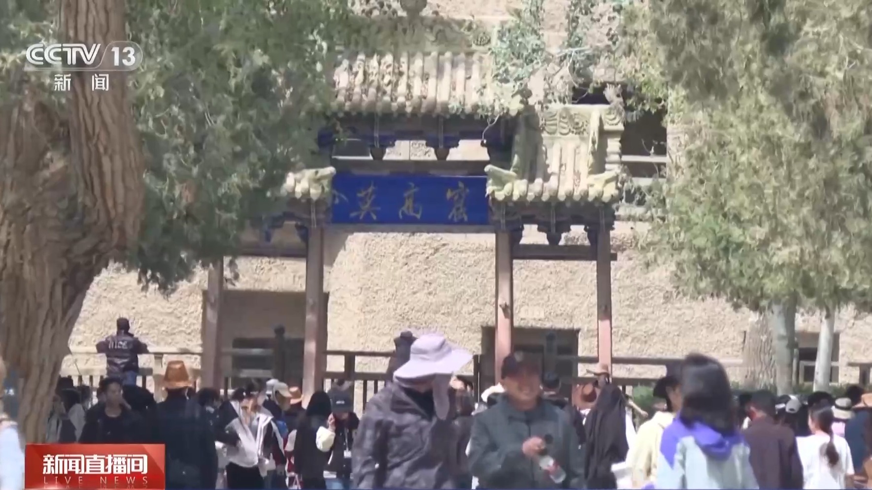 敦煌夜市上廁所以為誤闖石窟敦煌夜市上廁所以致誤闖石窟，一場(chǎng)意外的文化之旅