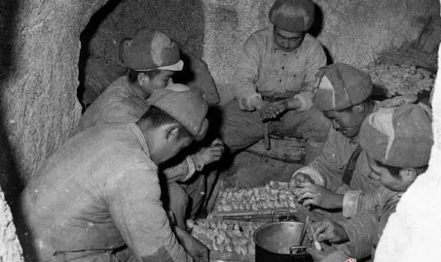 給軍人送餃子的電視劇鐵血餃子情，一部致敬軍人的餃子溫情電視劇