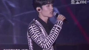 樸樹(shù)演唱會(huì)狀態(tài)不佳鞠躬道歉樸樹(shù)演唱會(huì)狀態(tài)不佳鞠躬道歉，深度解讀事件背后的故事