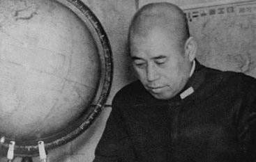 兩架飛機(jī)高空相撞驚天災(zāi)難！兩架飛機(jī)高空相撞，生死瞬間揭秘