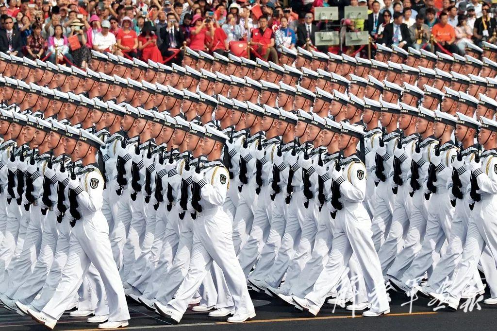 中國閱兵參加外國閱兵中國閱兵參加外國閱兵，展現(xiàn)大國風(fēng)采與軍事實力