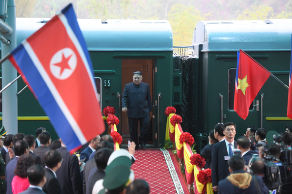 金正恩乘坐專列抵達(dá)北京金正恩乘坐專列抵達(dá)北京，一次備受矚目的訪問之旅