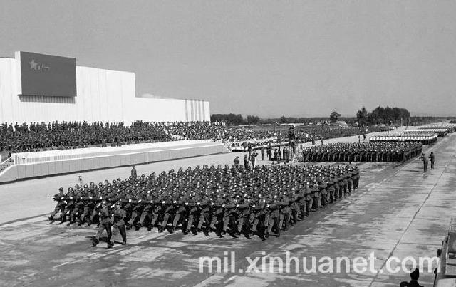 軍事航天部隊方隊首次亮相閱兵軍事航天部隊方隊首次亮相閱兵，展現(xiàn)中國國防力量的新高度
