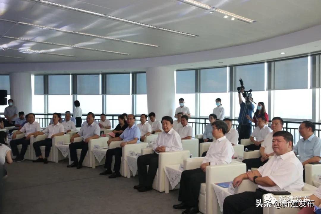 我國核心技術(shù)攻關(guān)提速是的，我國正在加速核心技術(shù)攻關(guān)，努力提升自主創(chuàng)新能力和核心競爭力。