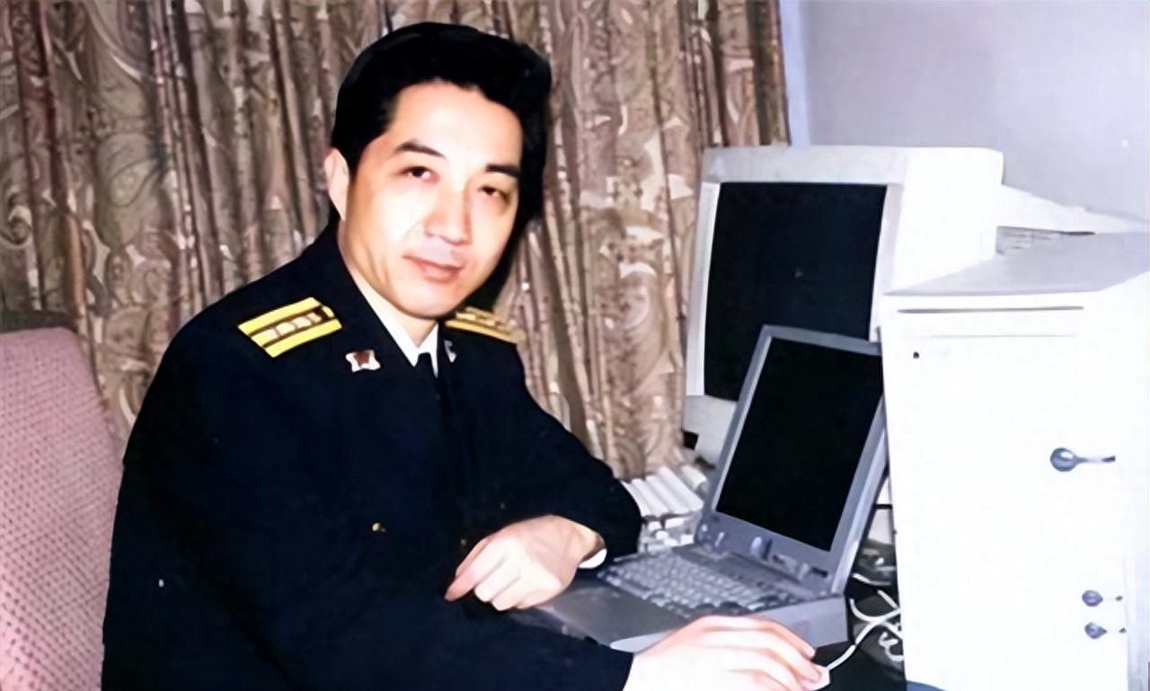 局座11年前說激光武器距應用非常遠局座預測的激光武器，從遙遠預測到現(xiàn)實應用