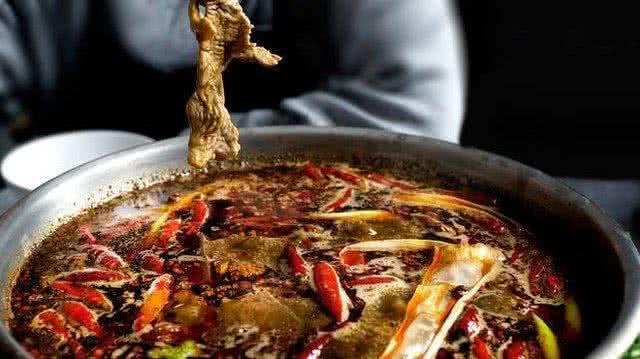 吃火鍋痛風?吃火鍋痛風，如何避免火鍋引發(fā)痛風？