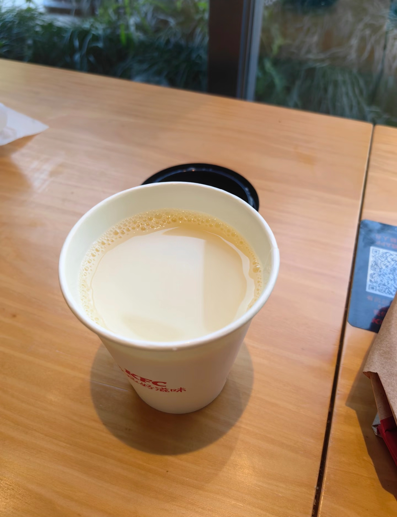 肯德基冰豆?jié){比熱豆?jié){貴1元揭秘肯德基冰豆?jié){與熱豆?jié){之間的價(jià)格差異背后的故事