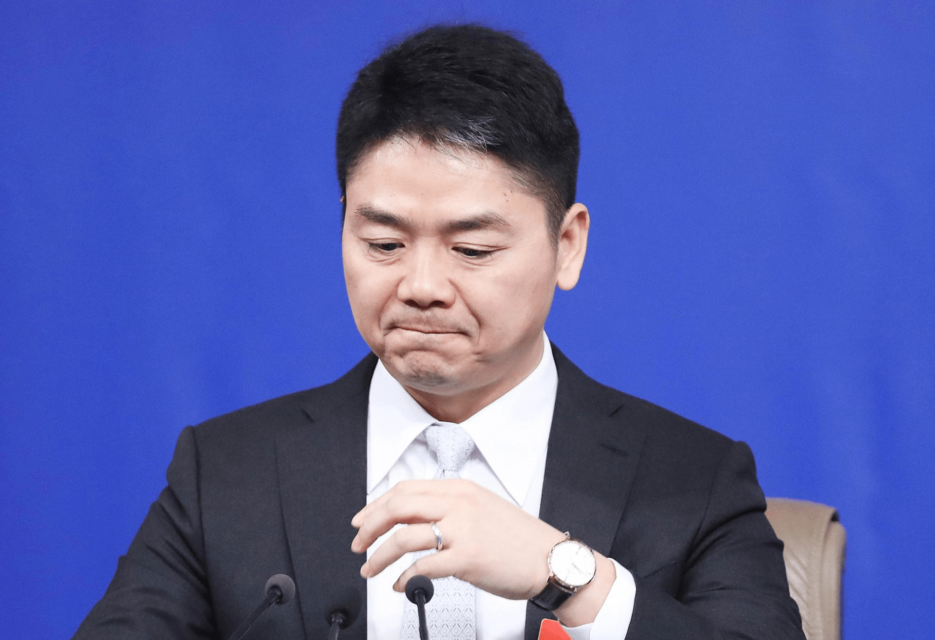 2020劉強(qiáng)東訪談揭秘劉強(qiáng)東，創(chuàng)業(yè)歷程、管理哲學(xué)與未來展望的獨(dú)家訪談