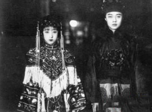 妻子隱瞞精神病丈夫可以提出離婚嗎妻子隱瞞精神病，丈夫是可以提出離婚的。