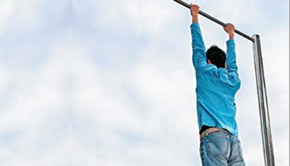 物理增高有用嗎物理增高是否有效取決于個(gè)體的年齡和骨骼發(fā)育狀況。對(duì)于處于生長(zhǎng)發(fā)育期的青少年來(lái)說(shuō)，骨骼還有一定的生長(zhǎng)空間，通過(guò)合理的物理增高方法，如牽引、拉伸等鍛煉方式，可能有助于骨骼的生長(zhǎng)，從而達(dá)到增高的目的。這些方法有助于改善關(guān)節(jié)和脊柱的血液循環(huán)，促進(jìn)骨骼的正常發(fā)育。