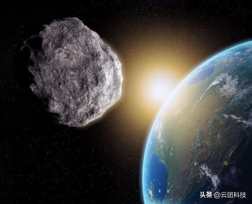 中國正規(guī)劃對(duì)1顆小行星實(shí)施高速撞擊中國正在規(guī)劃對(duì)小行星實(shí)施高速撞擊的科學(xué)實(shí)驗(yàn)，旨在研究行星防御技術(shù)，確保地球安全。這一計(jì)劃是為了應(yīng)對(duì)潛在的小行星威脅，確保人類免受小行星撞擊地球的風(fēng)險(xiǎn)。這是國際上通行的做法，以確保人類安全和地球的未來。具體的實(shí)施計(jì)劃和時(shí)間表尚未確定，但中國科學(xué)家正在積極研究和規(guī)劃這一項(xiàng)目。同時(shí)，中國也在加強(qiáng)航天領(lǐng)域的國際合作，以共同應(yīng)對(duì)太空威脅。因此，中國正在規(guī)劃對(duì)一顆小行星實(shí)施高速撞擊。