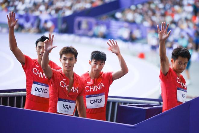 蘇超現(xiàn)場(chǎng)集齊全國(guó)“硬菜”蘇超的美食之旅，全國(guó)硬菜大集結(jié)