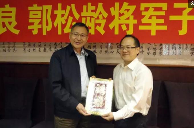 張學(xué)良長孫：爺爺會為今日中國高興張學(xué)良長孫張居信在接受采訪時曾表示，爺爺張學(xué)良如果看到今天的中國，一定會感到非常高興。