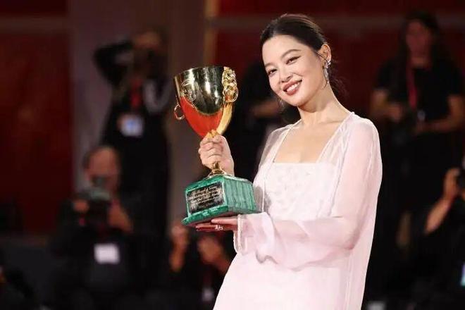 辛芷蕾威尼斯影后辛芷蕾威尼斯影后的輝煌之路