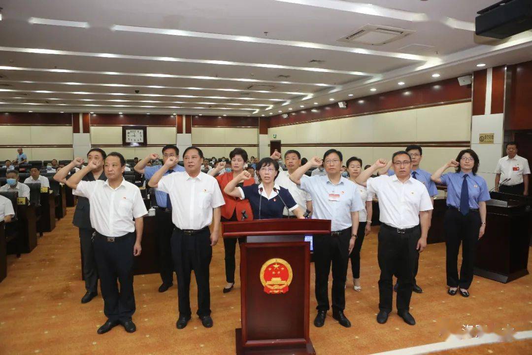 河南人大常委會通過一批人事任免河南人大常委會通過一批人事任免，重塑地方領導層，推動地方發(fā)展新篇章