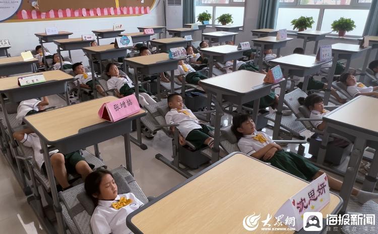 中小學(xué)生午休躺睡全面普及還遠(yuǎn)嗎中小學(xué)生午休躺睡全面普及還遠(yuǎn)嗎？