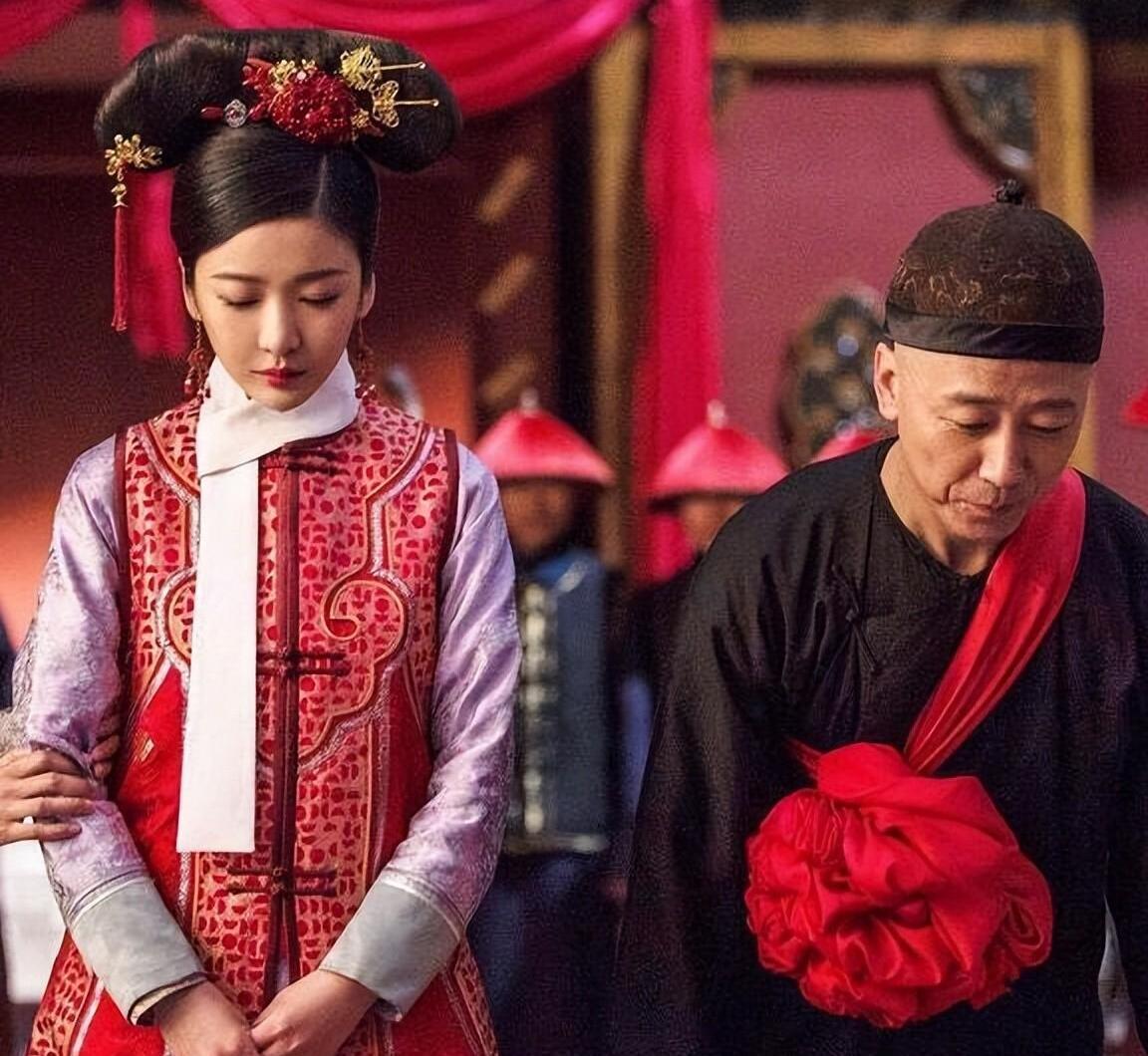 同名女生高中同桌大學(xué)同寢同專業(yè)同名女生高中同桌大學(xué)同寢同專業(yè)，奇妙的緣分還是人生的巧合？